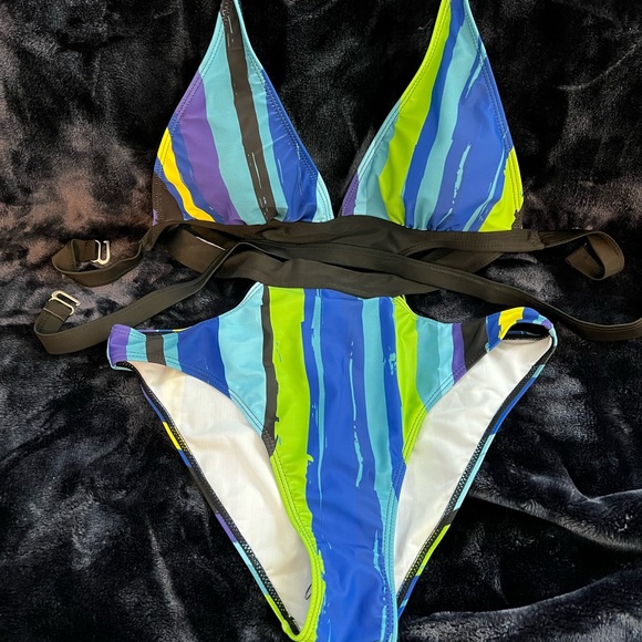 Swimsuit - Picture 2 of 2